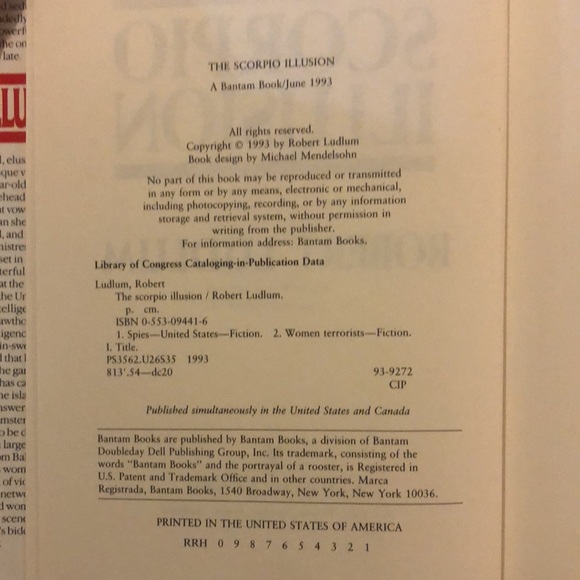 Bundle of Three Hardcover Books by Robert Ludlum - Picture 10 of 14